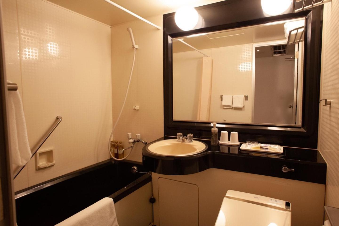 Hotel Relief Kokura Annex Kitakyūshū Eksteriør billede
